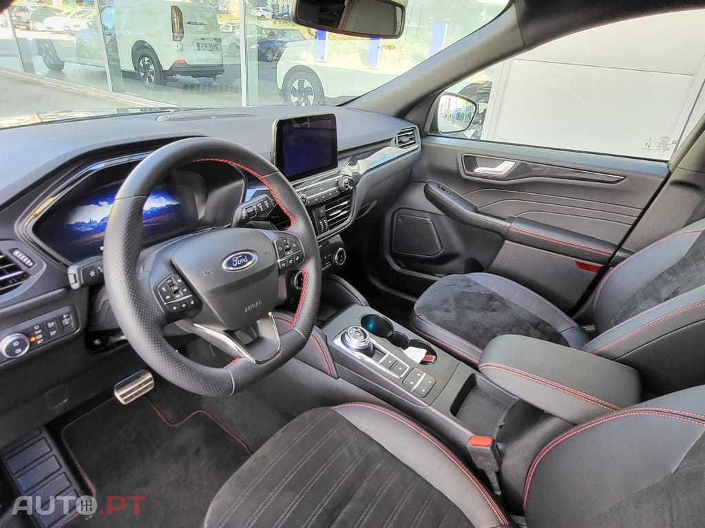 Ford Kuga 2.5 PHEV ST-Line X