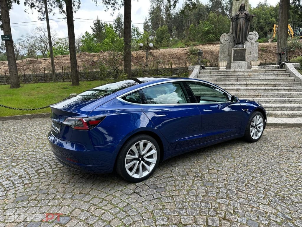 Tesla Model 3 Standard Range Plus RWD