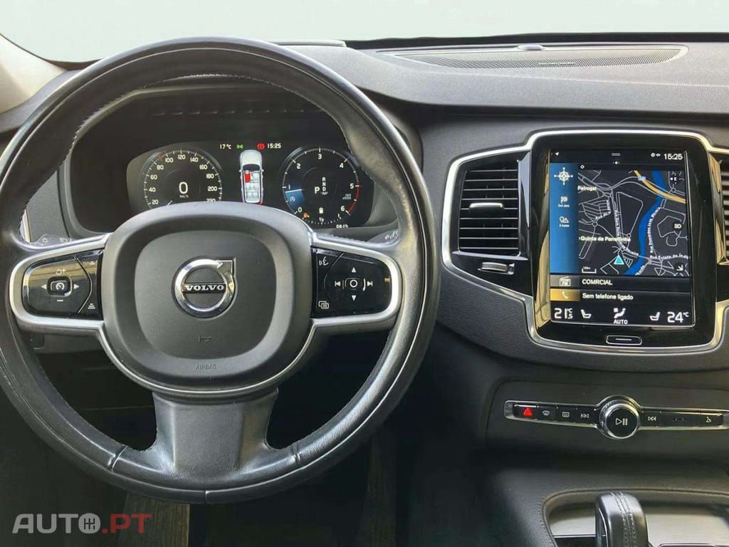 Volvo XC90 2.0 B5 Momentum Plus AWD