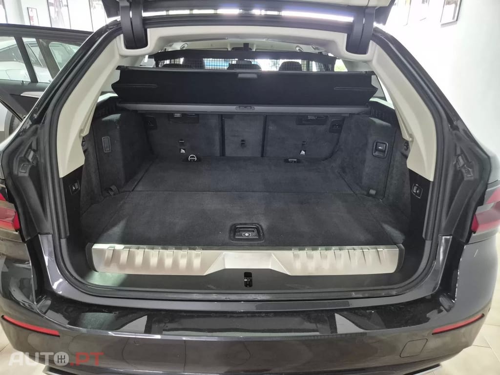 BMW 530 e xDrive Pack Desportivo M