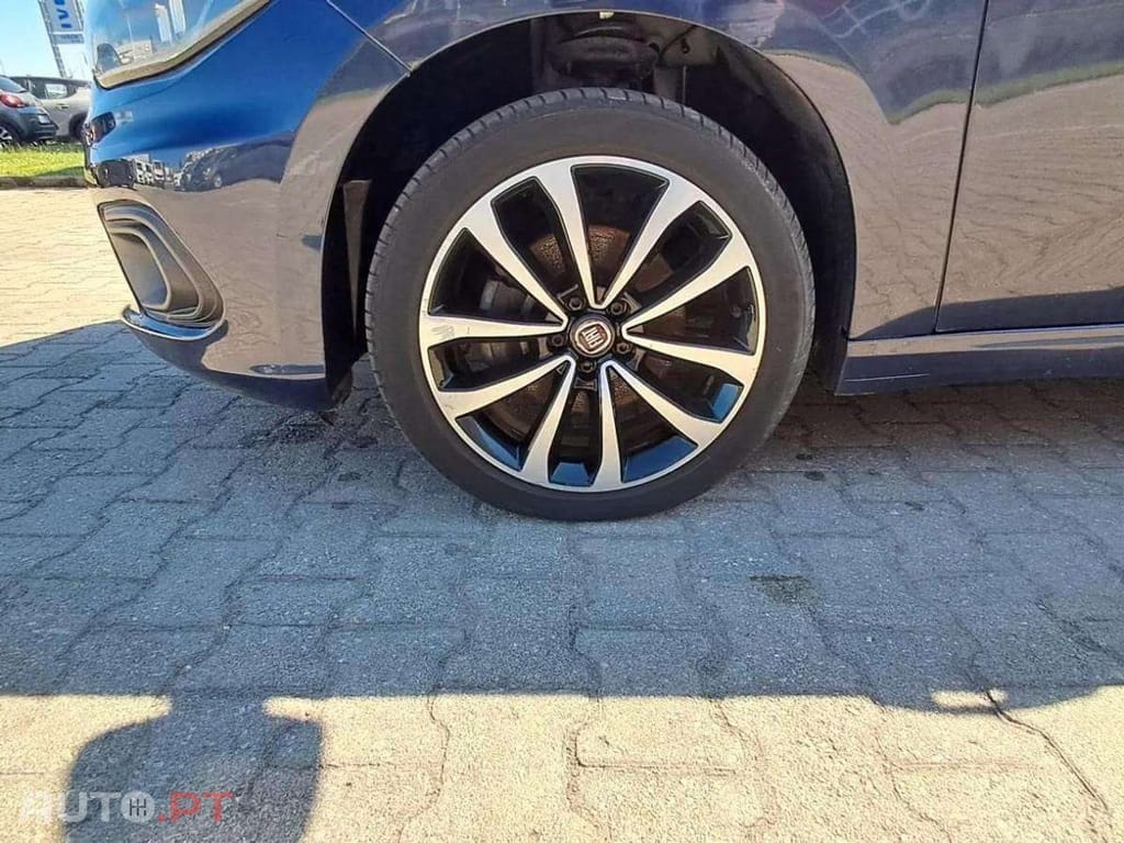 Fiat Tipo 1.3 M-Jet Lounge