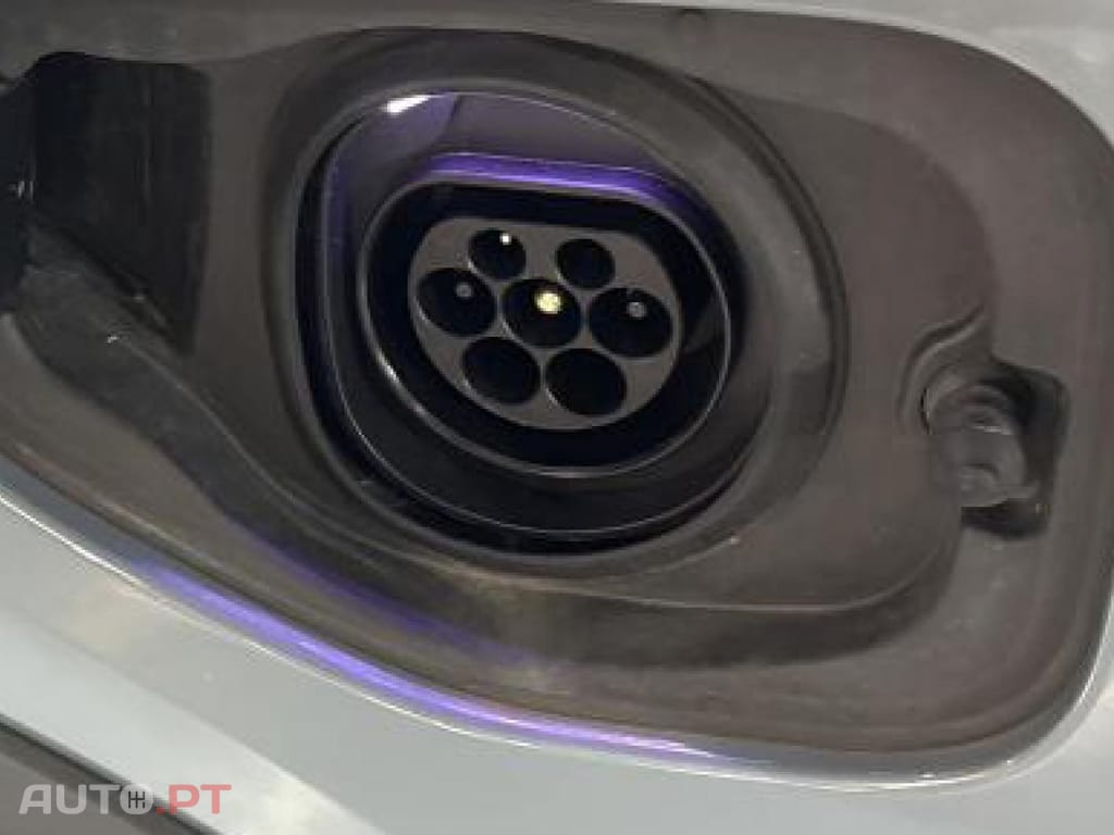 Volvo XC40 1.5 T5 PHEV R-Design Expression