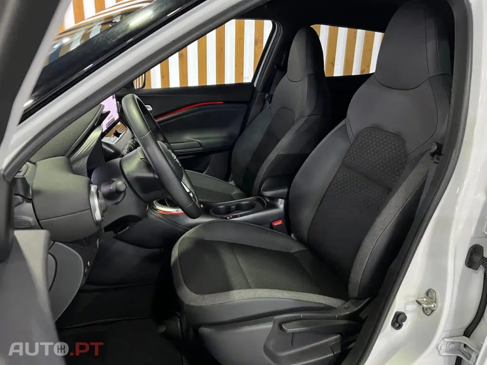 Nissan Juke 1.0 DIG-T N-Connecta NAV. DCT