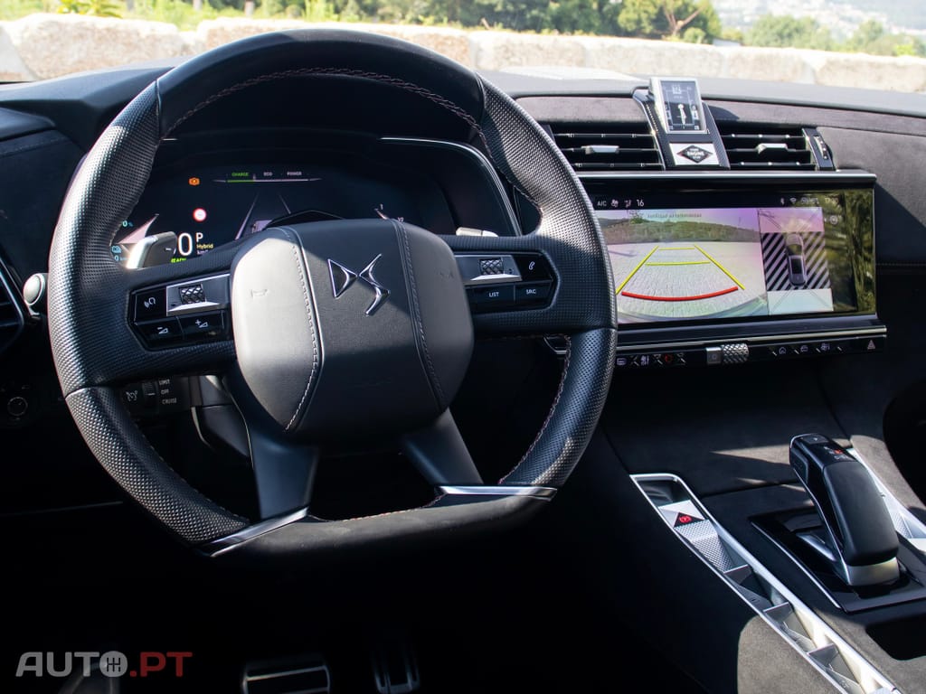 DS DS7 Crossback E-Tense Performance Line EAT8