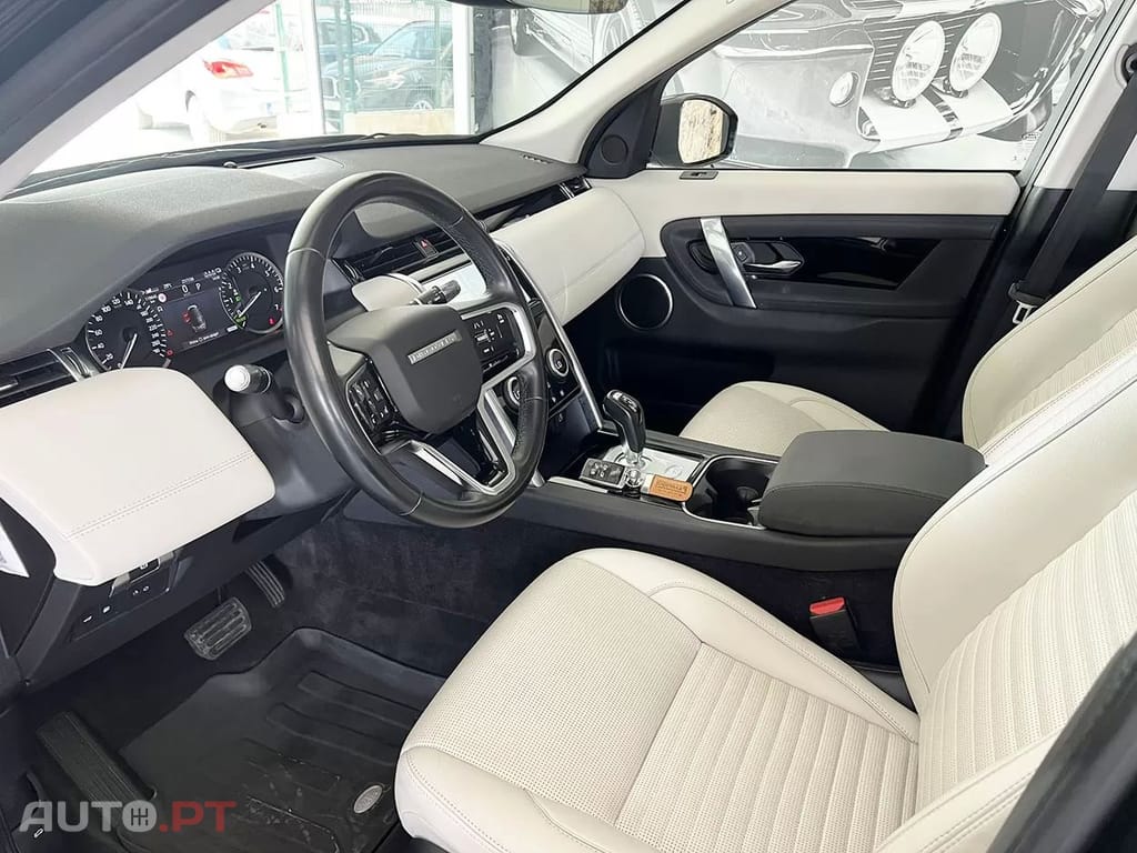 Land Rover Discovery Sport 1.5 I3 P300e AWD Dynamic SE