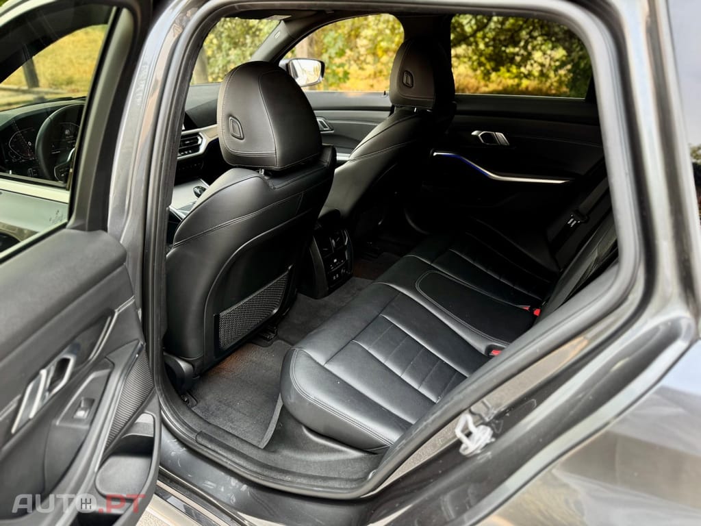 BMW 320 d Touring Pack M Auto