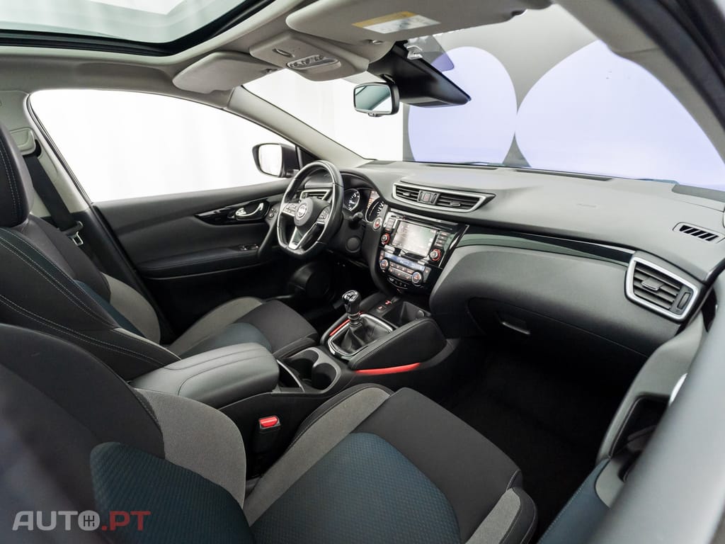 Nissan Qashqai 1.5 dCi N-Connecta
