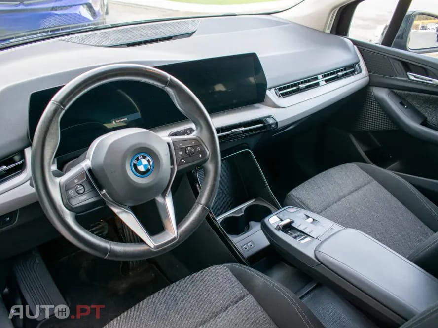 BMW 225