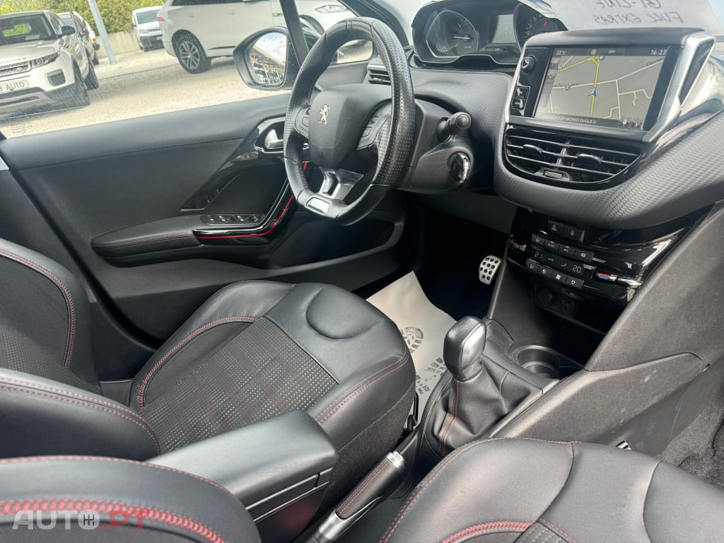 Peugeot 208 1.2 PureTech GT Line