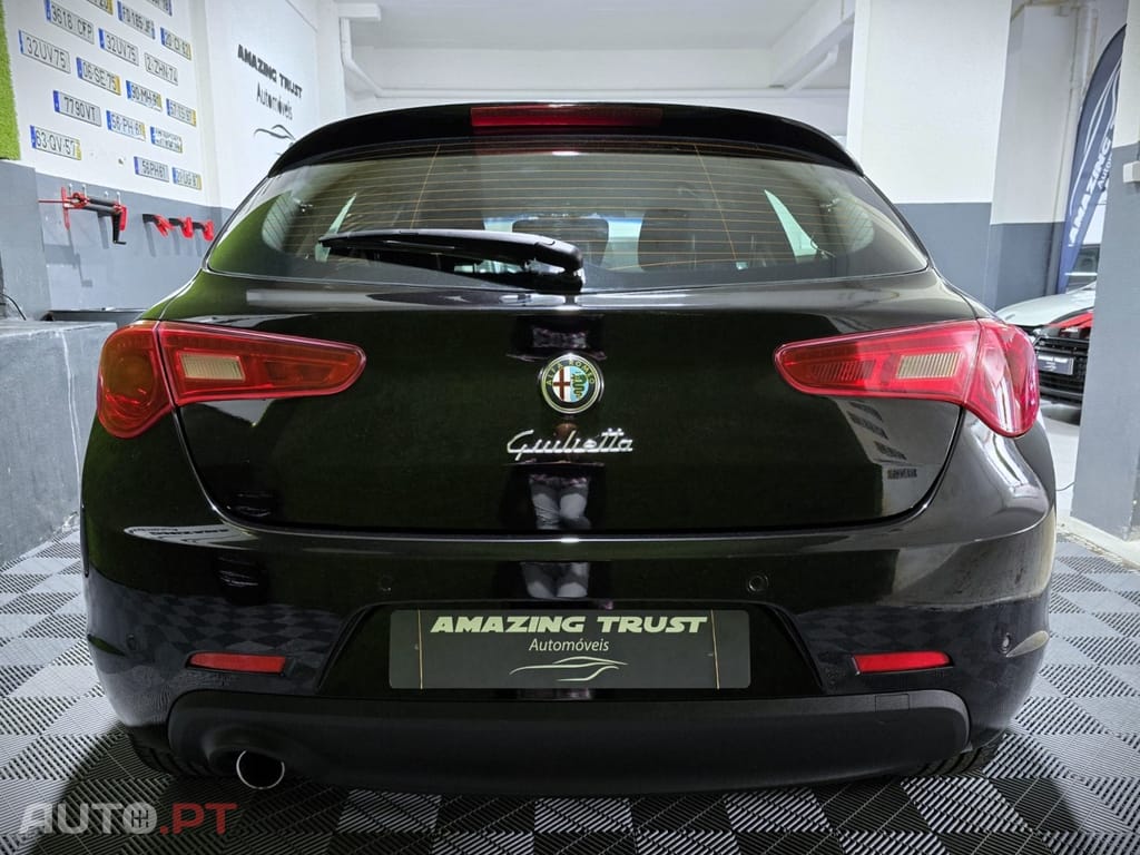 Alfa Romeo Giulietta 1.6 JTDm Distinctive