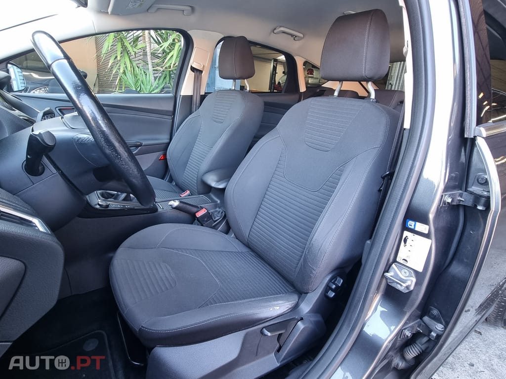 Ford Focus 1.5 TDCi EcoBlue Titanium