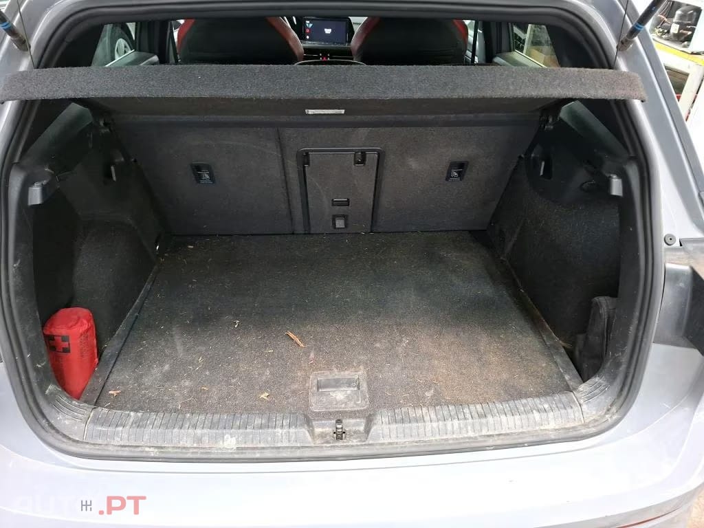 Volkswagen Golf 2.0 TSI GTI Matrix