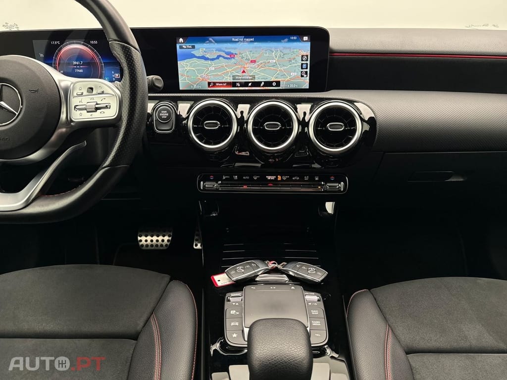 Mercedes-Benz A 250 e AMG Line