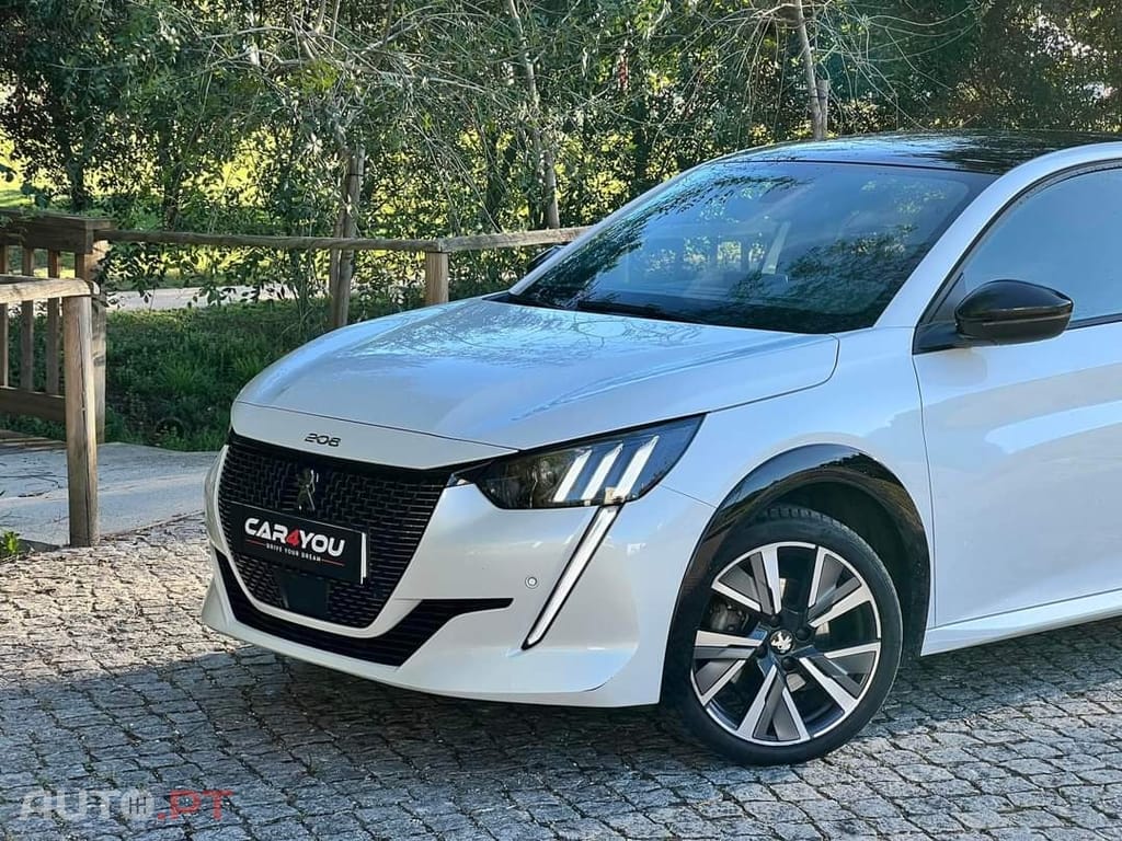 Peugeot 208 1.2 PureTech GT Line