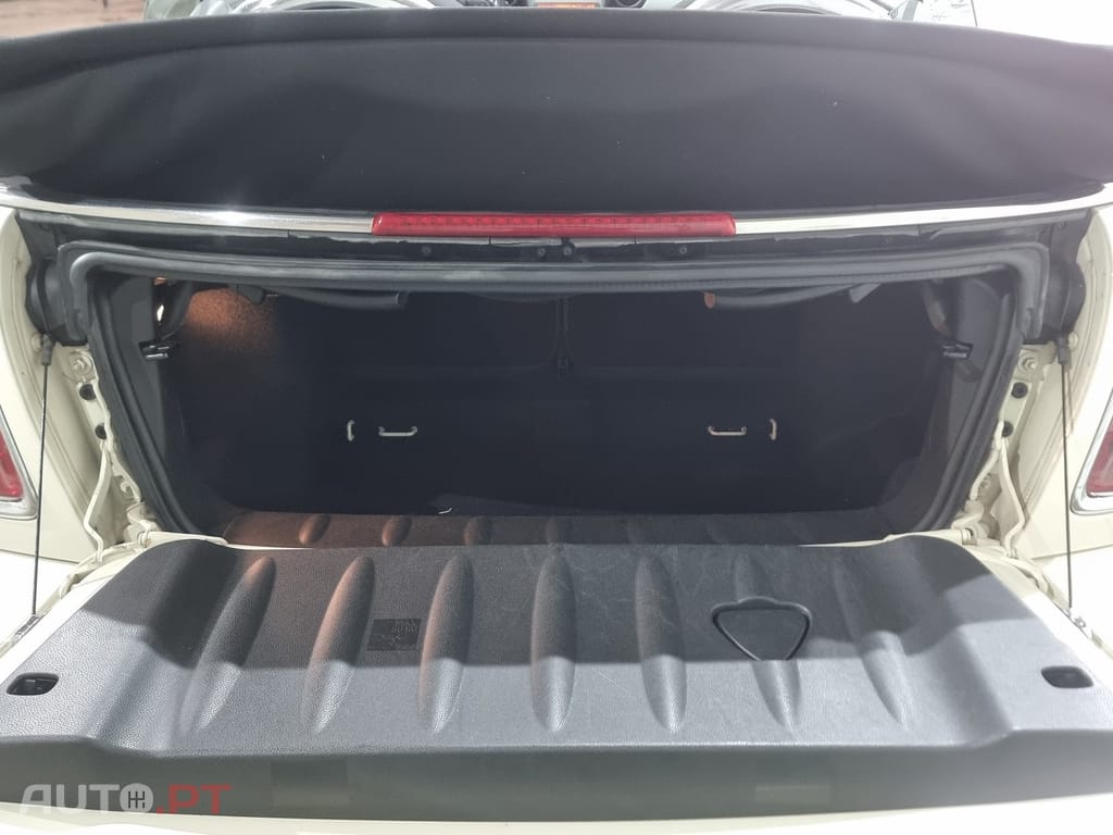 MINI Cabrio Cooper D