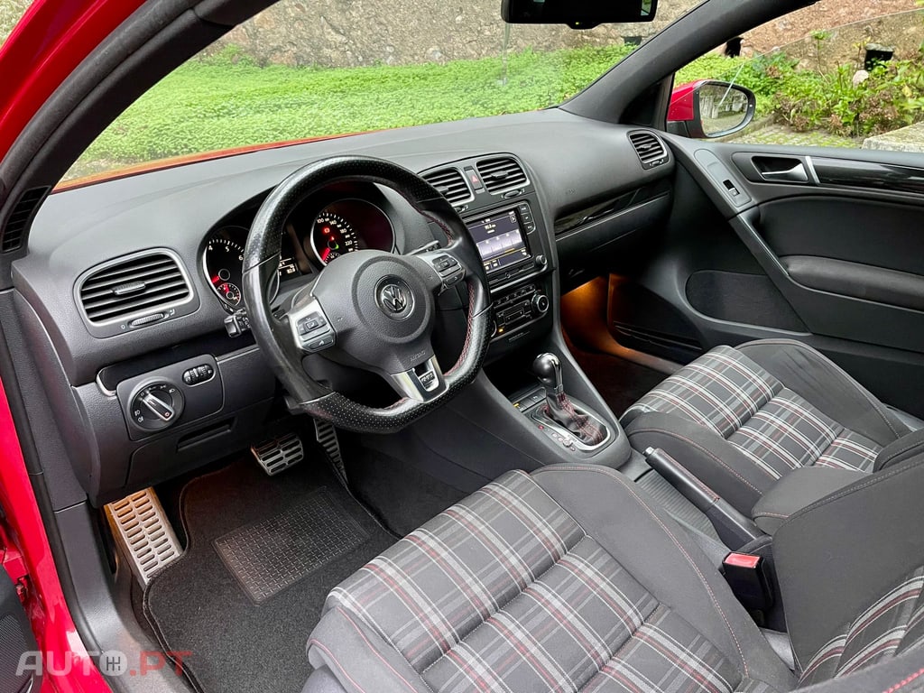 Volkswagen Golf VI 2.0 TSI GTi DSG