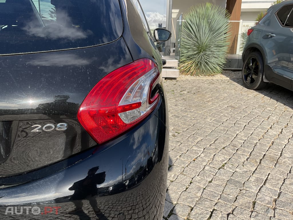 Peugeot 208 1.2 VTi Active