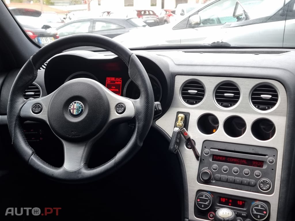 Alfa Romeo 159 Sportwagon 1.9 JTDm 16V Sportiva+