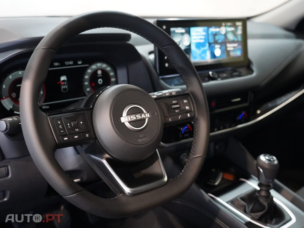 Nissan Qashqai 1.3 DIG-T N-Connecta LED+TT+SKY