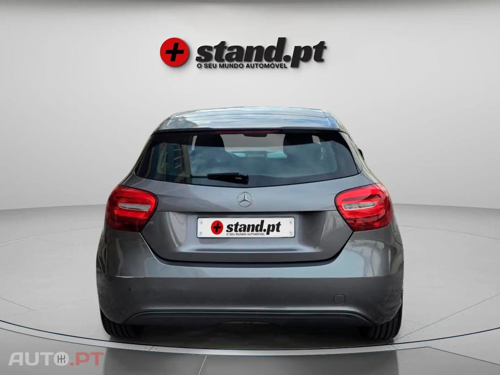 Mercedes-Benz A 180 CDI ( BlueEFFICIENCY ) Urban