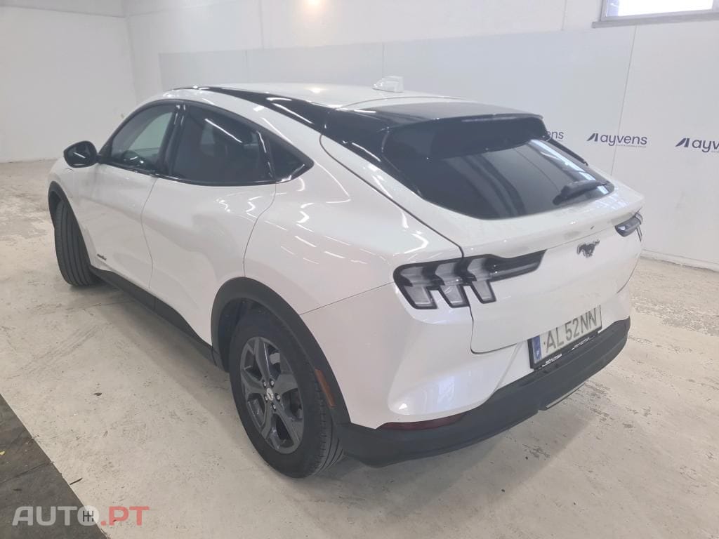 Ford Mustang Mach-E Standard