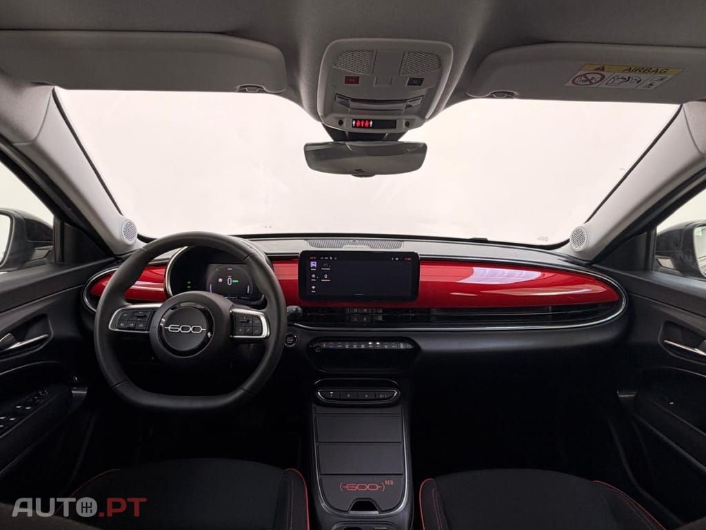Fiat 600e 54 kWh (RED)