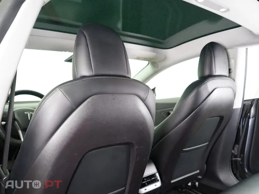Tesla Model 3 Standard Range Plus RWD