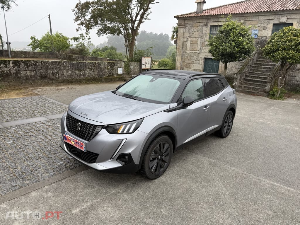 Peugeot E-2008 54 kWh GT