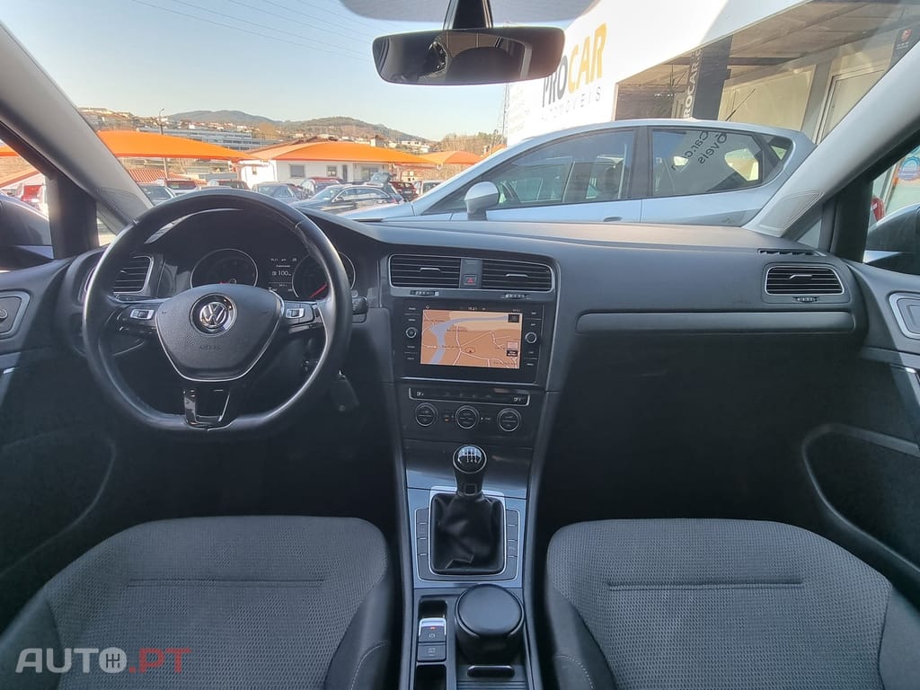 Volkswagen Golf 1.0 TSI Confortline