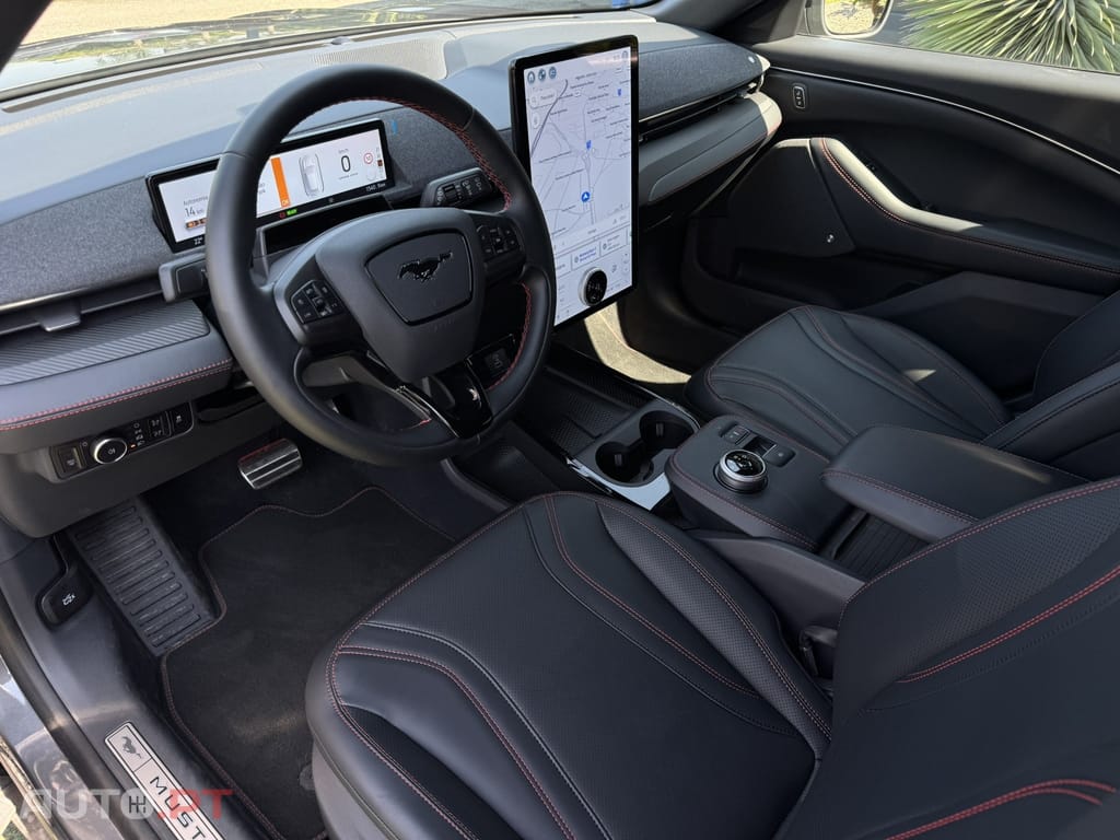 Ford Mustang Mach-E 72.6 kWh Premium AWD