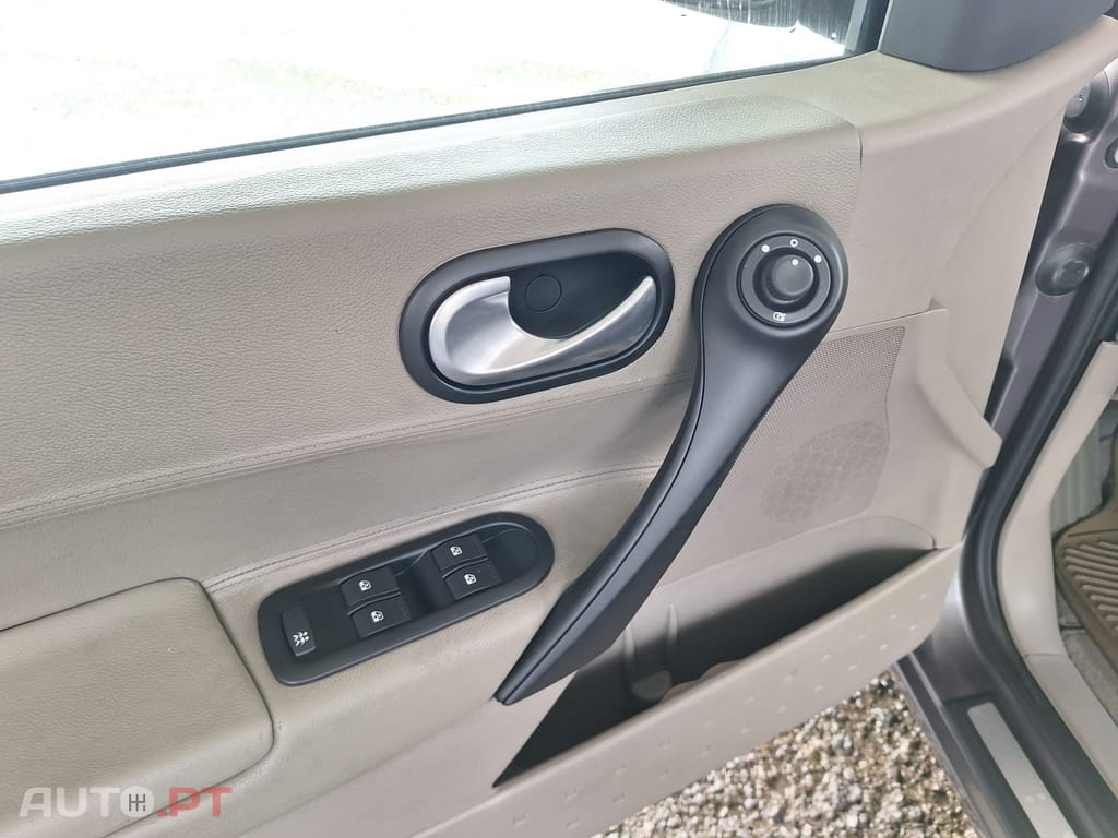Renault Mégane Break 1.6 Privilège Luxe