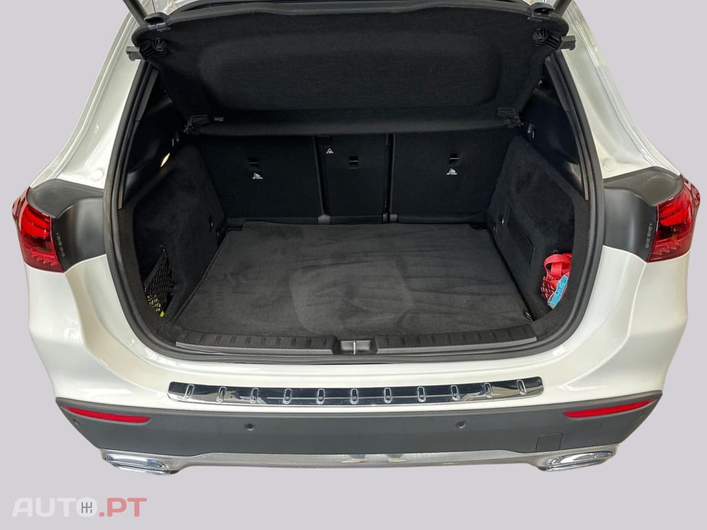 Mercedes-Benz GLA 250 e Progressive Advanced I.V.A DEDUTIVEL
