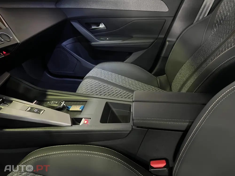 Peugeot 308 SW 1.2 Hybrid Allure e-DCS6