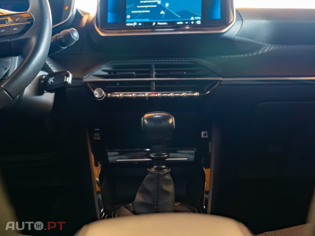 Peugeot 2008 1.2 PureTech Allure Pack