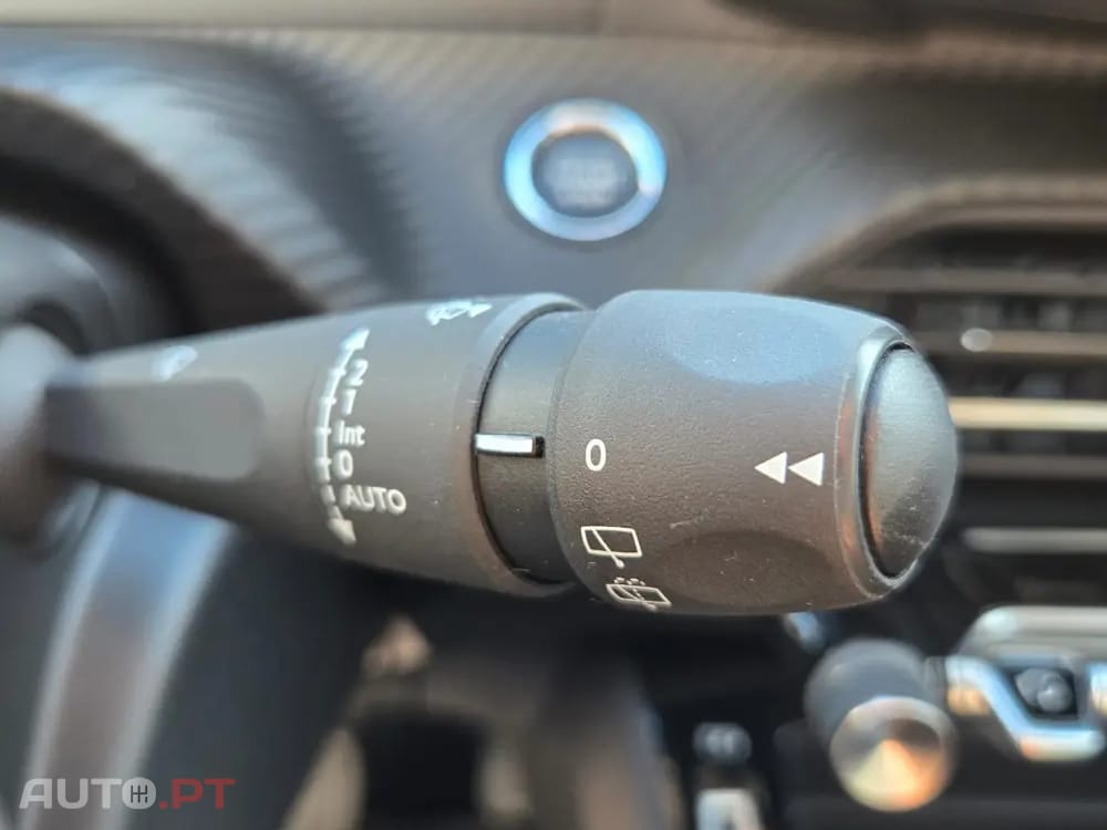 Peugeot E-208 50 kWh Allure ( COMERCIAL )