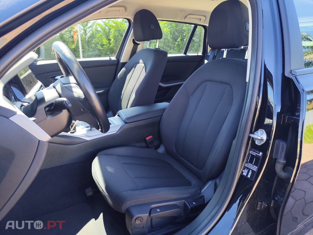 BMW 318 d Touring Auto