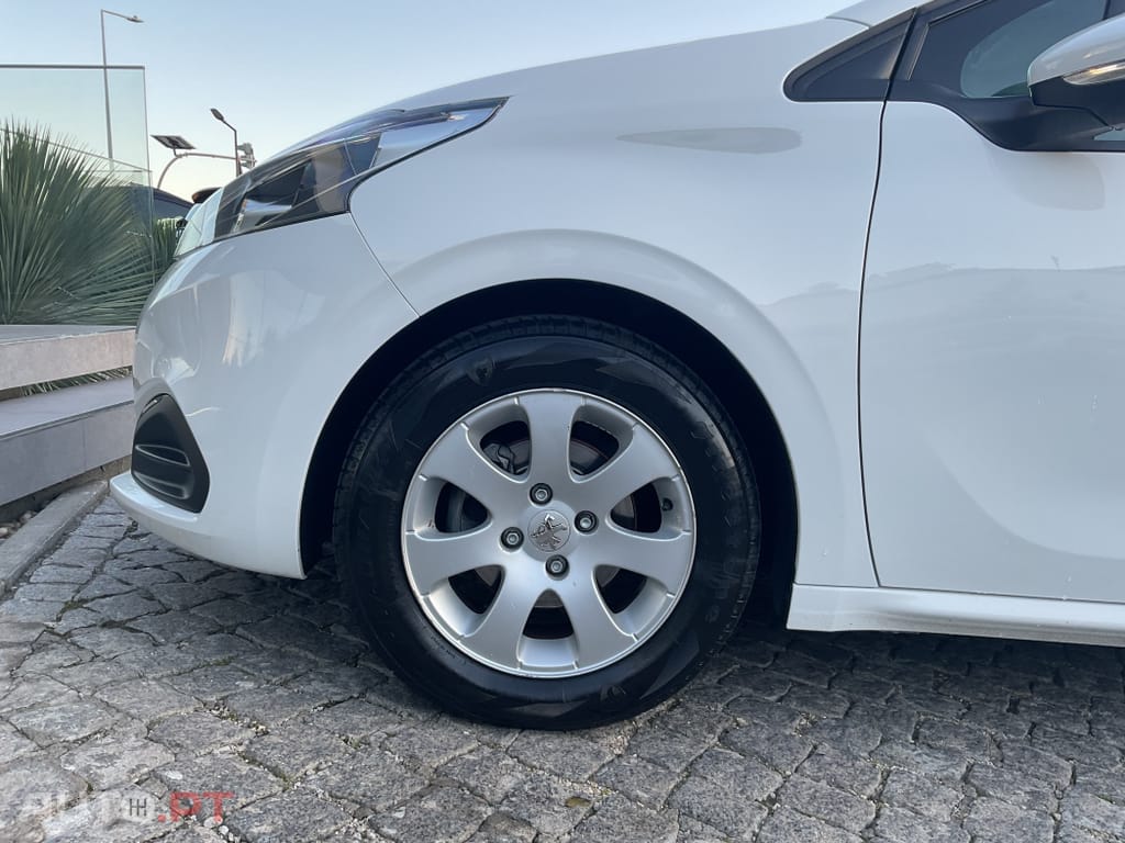 Peugeot 208 1.6 BlueHDi Active