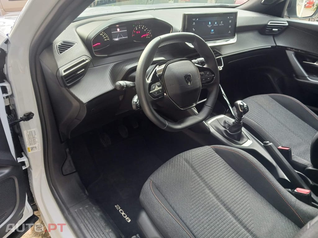 Peugeot 2008 1.2 PureTech Style