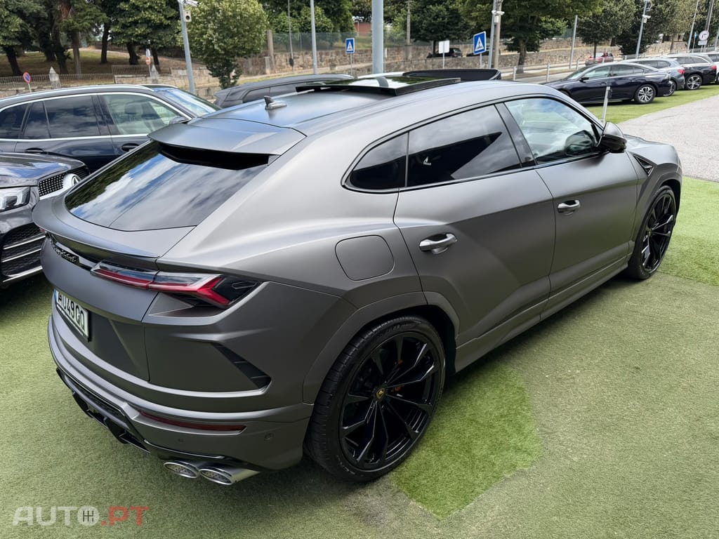 Lamborghini Urus 4.0 V8