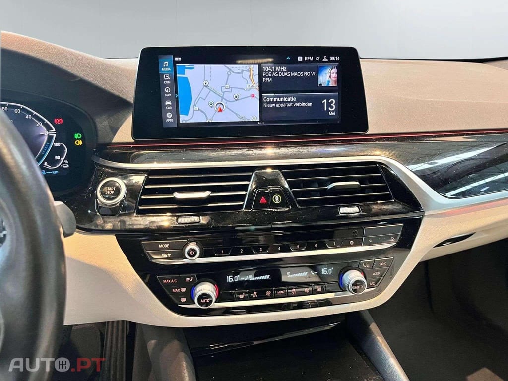 BMW 530 iPerformance 