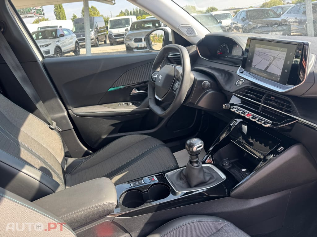 Peugeot 2008 1.2 PureTech Allure