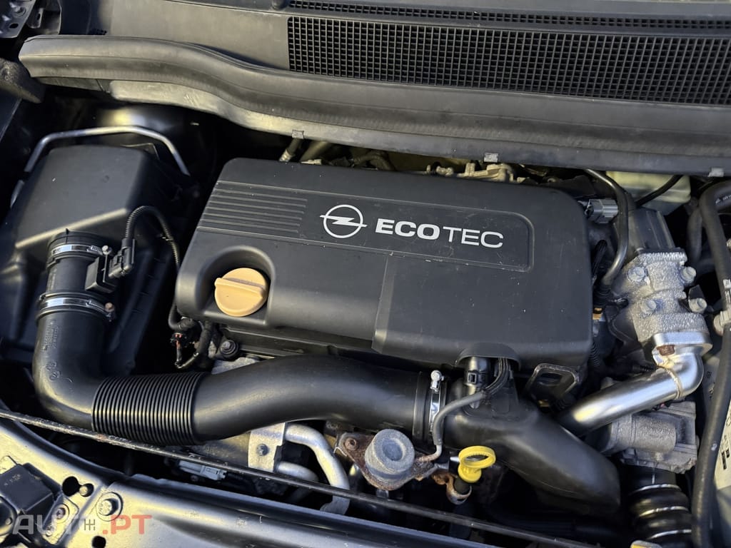 Opel Zafira 1.7 CDTi EcoFLEX — fotografia 19
