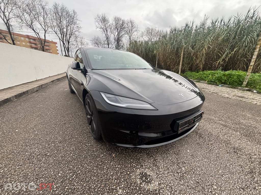 Tesla Model 3 Standard Range Plus RWD