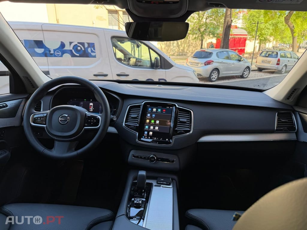 Volvo XC90 2.0 T8 PHEV Ultimate Dark AWD