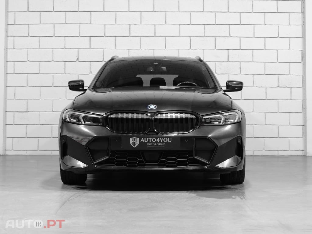 BMW 330 e Touring Pack M Auto