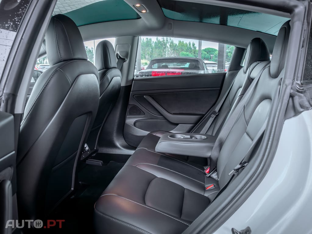 Tesla Model 3 Standard RWD Plus