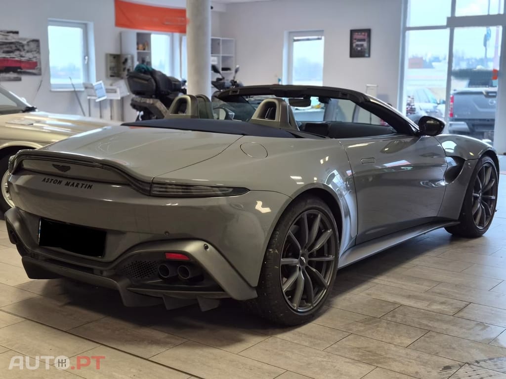 Aston Martin Vantage Roadster V8