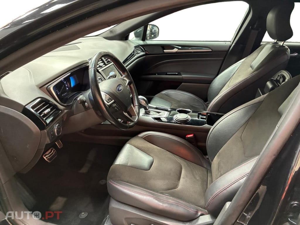 Ford Mondeo SW 2.0 HEV ST-Line