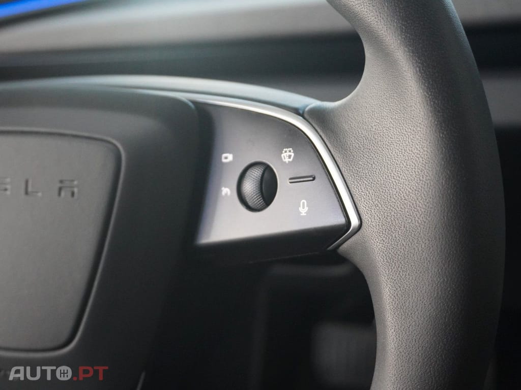 Tesla Model 3 Standard Range Plus RWD
