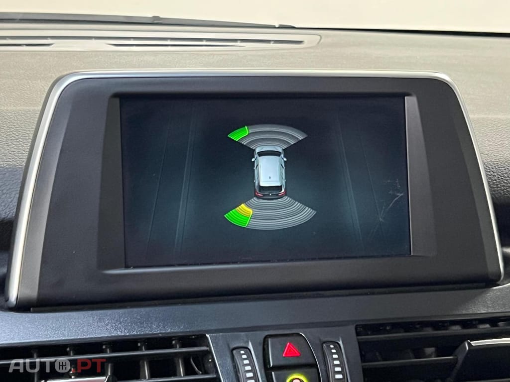 BMW 216 d